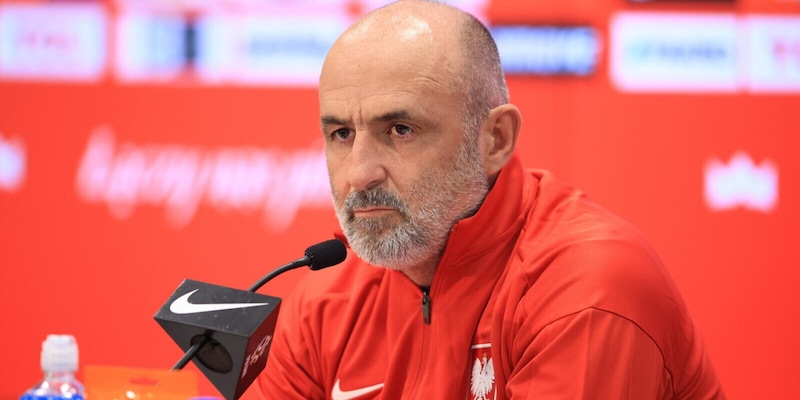 Polonia, addio Probierz: le dimissioni del ct per il caso Lewandowski 1 Polonia, addio Probierz: le dimissioni del ct per il caso Lewandowski
