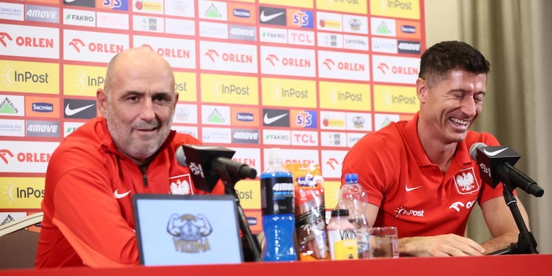 Polonia, il ct si dimette dopo lite con Lewandowski: "La decisione migliore" 4 Polonia, il ct si dimette dopo lite con Lewandowski: "La decisione migliore"