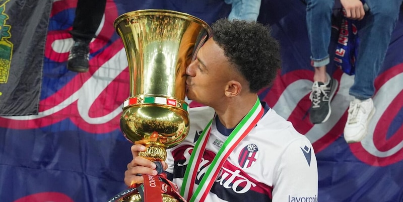 Ndoye e l'interesse del Napoli: "Non so dove giocherò a settembre, ma quando Conte ti vuole..." 2 Ndoye e l'interesse del Napoli: "Non so dove giocherò a settembre, ma quando Conte ti vuole..."