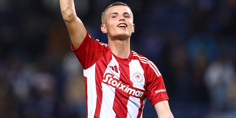 Golden Boy Web, chi è il greco che scavalca Yildiz e Guler. E il ds è un ex Juve...VOTA 1 Golden Boy Web, chi è il greco che scavalca Yildiz e Guler. E il ds è un ex Juve...VOTA