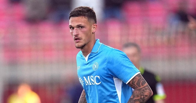 Rafa Marín pronto a lasciare il Napoli: accordo vicino con il Villarreal 2 Rafa Marín pronto a lasciare il Napoli: accordo vicino con il Villarreal