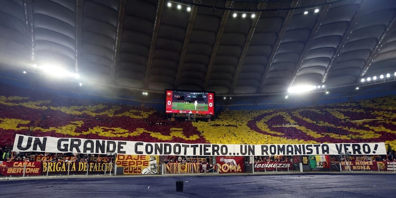 Abbonamenti Roma: rinnovi, vendita libera, prezzi e settori, tutto quello che c'è da sapere 2 Abbonamenti Roma: rinnovi, vendita libera, prezzi e settori, tutto quello che c'è da sapere