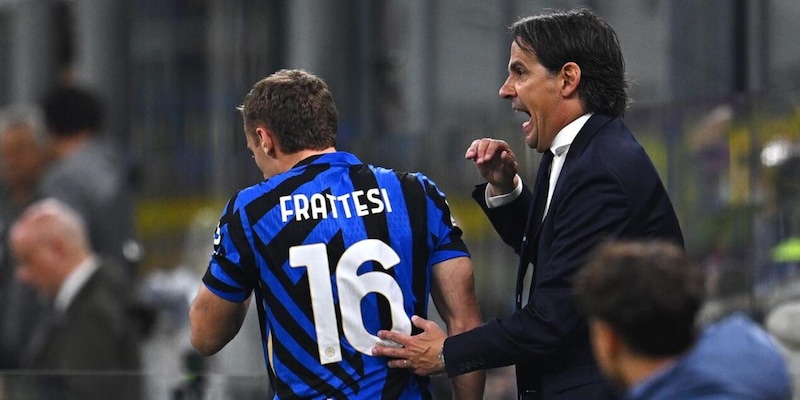 Frattesi-Inzaghi, duro confronto dopo Psg-Inter: cosa si sono detti negli spogliatoi 3 Frattesi-Inzaghi, duro confronto dopo Psg-Inter: cosa si sono detti negli spogliatoi