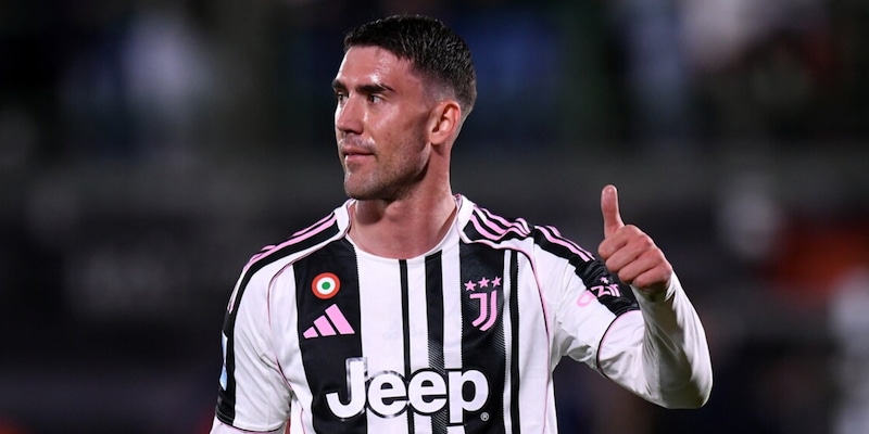 Vlahovic, la certezza Juve è un'occasione Milan: l'accordo si può trovare così 1 Vlahovic, la certezza Juve è un'occasione Milan: l'accordo si può trovare così