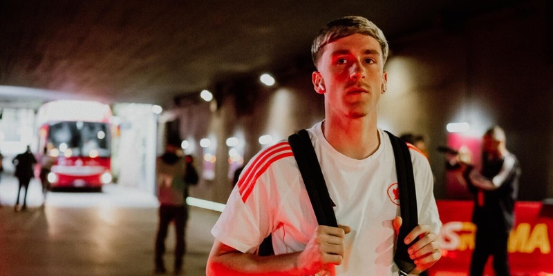 Saelemaekers spaventa la Roma: "Sono legato al Milan. Il futuro? Vedremo..." 4 Saelemaekers spaventa la Roma: "Sono legato al Milan. Il futuro? Vedremo..."