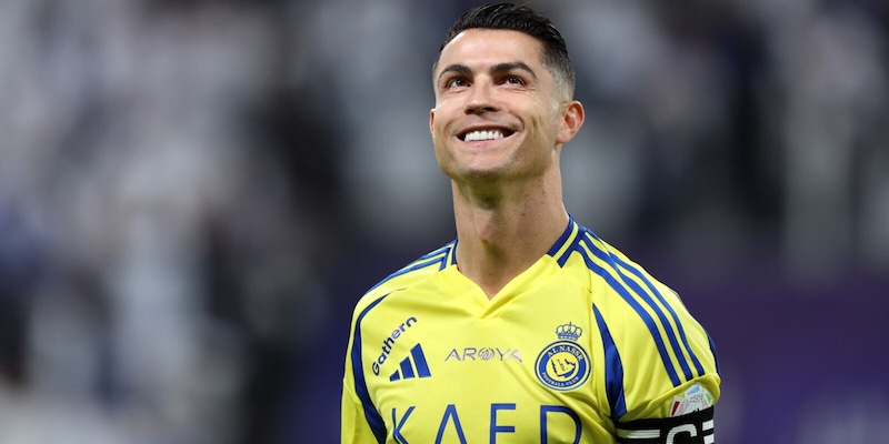 Ronaldo, dentro il contratto da fantascienza: più di 400 euro al minuto, ogni gol 93 mila euro! 4 Ronaldo, dentro il contratto da fantascienza: più di 400 euro al minuto, ogni gol 93 mila euro!