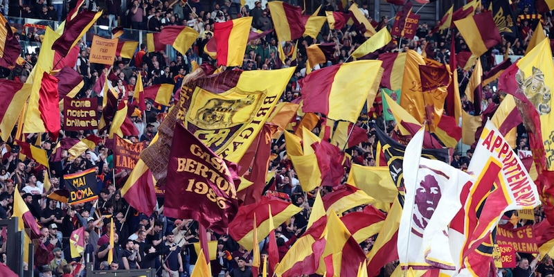 Roma, che entusiasmo: già 15mila gli abbonamenti rinnovati 2 Roma, che entusiasmo: già 15mila gli abbonamenti rinnovati