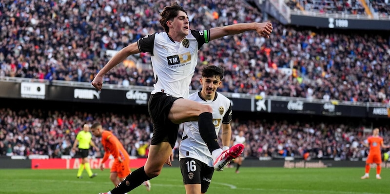 Milan, respinta la prima offerta per Javi Guerra 2 Milan, respinta la prima offerta per Javi Guerra
