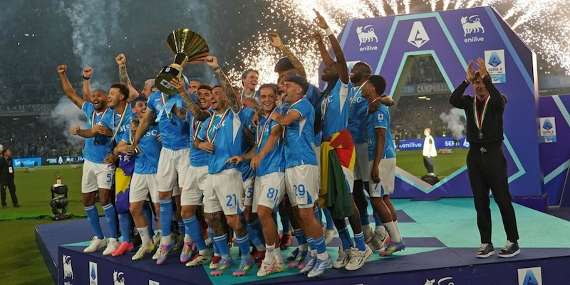 Napoli, ecco le amichevoli precampionato dei campioni d'Italia 3 Napoli, ecco le amichevoli precampionato dei campioni d'Italia