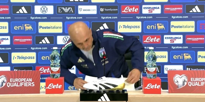 Spalletti esonerato! Caos Italia e conferenza lasciata all'improvviso 1 Spalletti esonerato! Caos Italia e conferenza lasciata all'improvviso