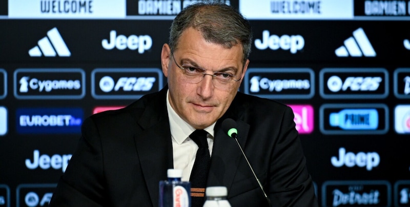 La Juve lo blinda fino al 2030! Primo rinnovo ufficiale di Comolli, i dettagli 3 La Juve lo blinda fino al 2030! Primo rinnovo ufficiale di Comolli, i dettagli