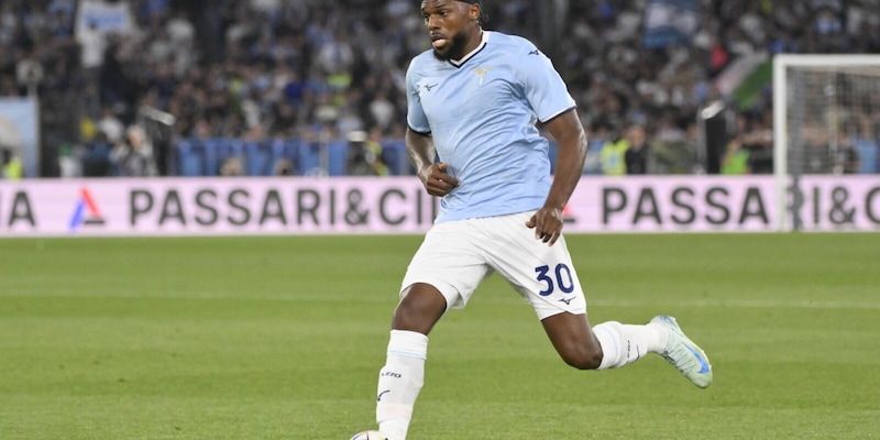 Lazio, Sarri riparte da Tavares: terzino riscattato dopo una stagione a due facce 3 Lazio, Sarri riparte da Tavares: terzino riscattato dopo una stagione a due facce