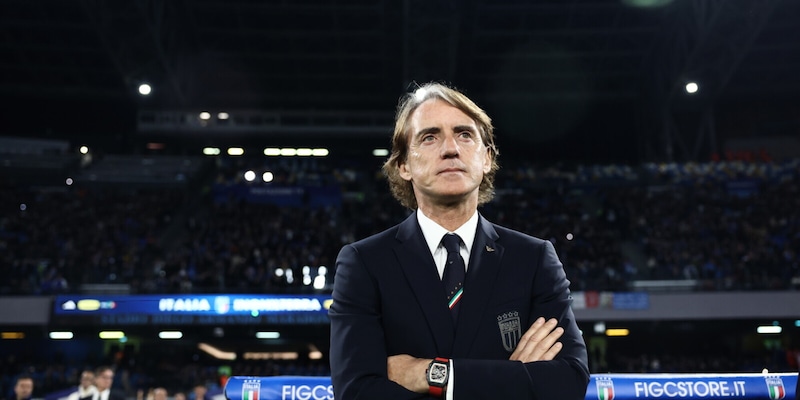 Mancini pentito: "Un errore lasciare l'Italia". Poi dribbla Spalletti-Acerbi 1 Mancini pentito: "Un errore lasciare l'Italia". Poi dribbla Spalletti-Acerbi