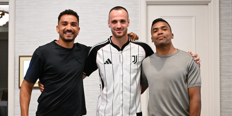 "Non ci sono parole", il messaggio di Alex Sandro alla Juve e agli ex compagni 1 "Non ci sono parole", il messaggio di Alex Sandro alla Juve e agli ex compagni
