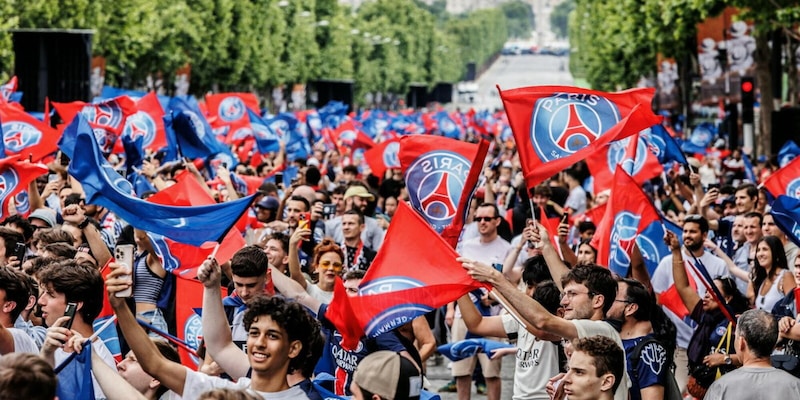 Psg prepara la festa Champions sugli Champs-Elysées, mentre l'Inter a Malpensa... 3 Psg prepara la festa Champions sugli Champs-Elysées, mentre l'Inter a Malpensa...