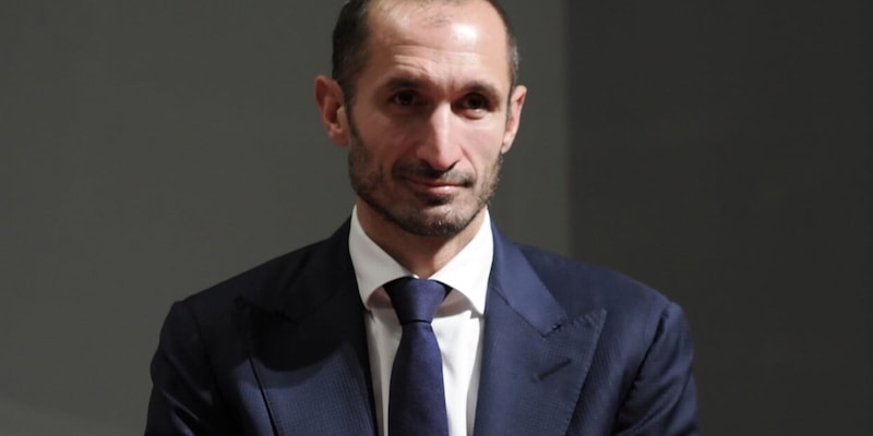 Chiellini, l'elogio di Lippi e il consiglio di Tacchinardi: "Fai capire alla squadra una cosa" 1 Chiellini, l'elogio di Lippi e il consiglio di Tacchinardi: "Fai capire alla squadra una cosa"