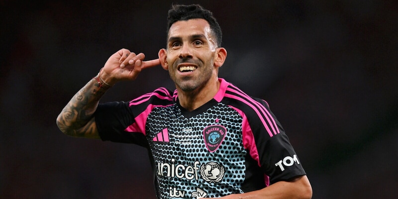 Tevez fischiato al match di beneficenza, risposta show: poker per la rimonta! 1 Tevez fischiato al match di beneficenza, risposta show: poker per la rimonta!