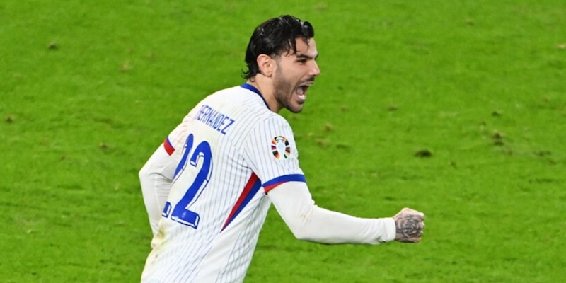 Allegri, Theo Hernandez dopo Reijnders! Il mercato Milan perde pezzi, Inzaghi se lo porta in Arabia 1 Allegri, Theo Hernandez dopo Reijnders! Il mercato Milan perde pezzi, Inzaghi se lo porta in Arabia