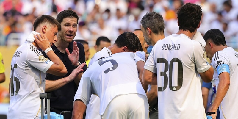Real già ai piedi di Xabi Alonso che sfida la Juve al Mondiale. Ma arriva una brutta notizia 3 Real già ai piedi di Xabi Alonso che sfida la Juve al Mondiale. Ma arriva una brutta notizia