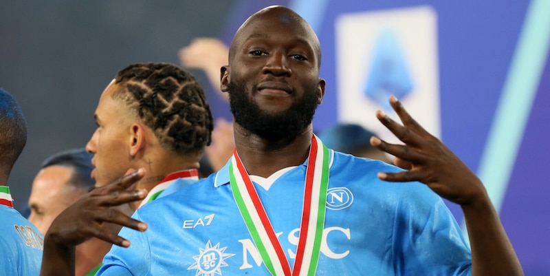 Lukaku sferza l'Inter: "Li abbiamo dominati, loro perdono a Roma e Conte ci dice 'Ragazzi, ci siamo'" 2 Lukaku sferza l'Inter: "Li abbiamo dominati, loro perdono a Roma e Conte ci dice 'Ragazzi, ci siamo'"