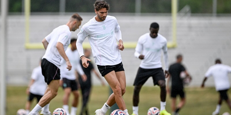 Juve in Usa, un Locatelli in più: verso il ritorno in campo al Mondiale 3 Juve in Usa, un Locatelli in più: verso il ritorno in campo al Mondiale