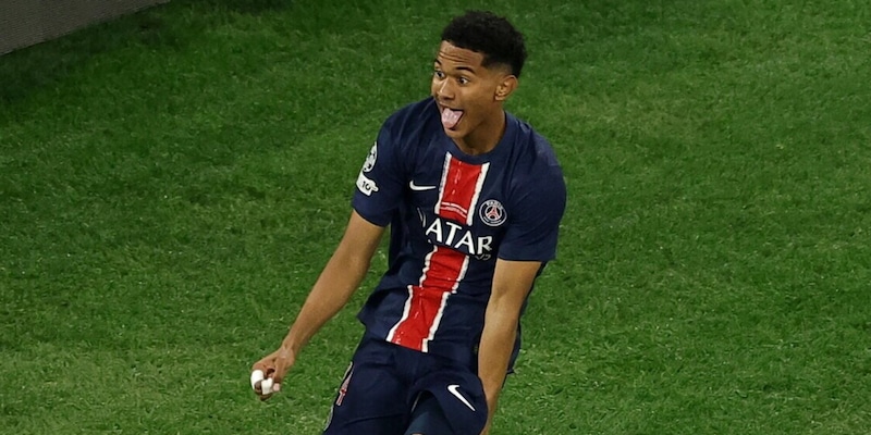 Mayulu, 5-0, è finita: chi è il talento Psg che ha firmato l'umiliazione Inter 3 Mayulu, 5-0, è finita: chi è il talento Psg che ha firmato l'umiliazione Inter