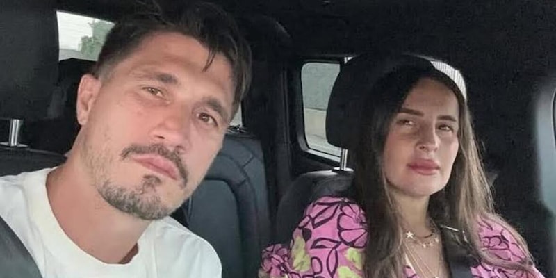 "Caro Fabio, mio eroe, guiderai il Cagliari": la lettera d'amore di Rosy Pisacane
3 "Caro Fabio, mio eroe, guiderai il Cagliari": la lettera d'amore di Rosy Pisacane