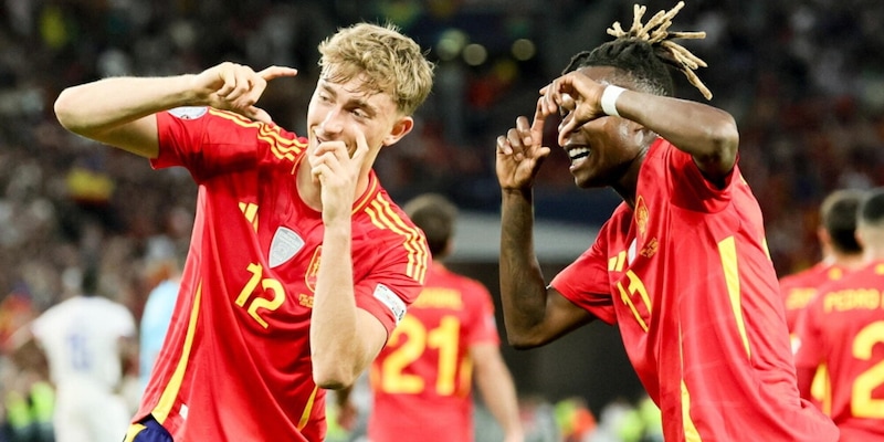 La Spagna di Huijsen, Yamal e Nico Williams fa festa: Francia, Cherki show da 5-1 a 5-4 ma non basta 1 La Spagna di Huijsen, Yamal e Nico Williams fa festa: Francia, Cherki show da 5-1 a 5-4 ma non basta