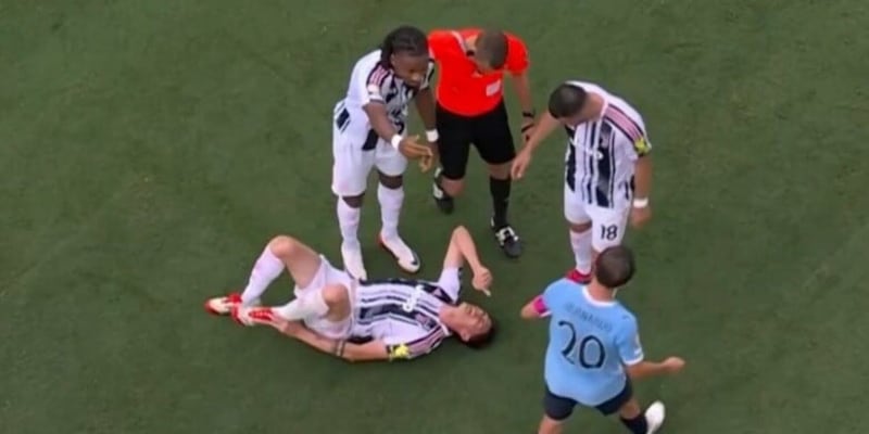 Savona, brutto infortunio alla caviglia in Juve-City: lascia il campo disperato 1 Savona, brutto infortunio alla caviglia in Juve-City: lascia il campo disperato