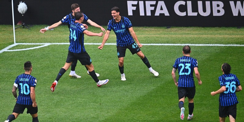 L'Inter di Chivu si salva all'ultimo respiro: Lautaro e Carboni, 2-1 all'Urawa in rimonta 1 L'Inter di Chivu si salva all'ultimo respiro: Lautaro e Carboni, 2-1 all'Urawa in rimonta