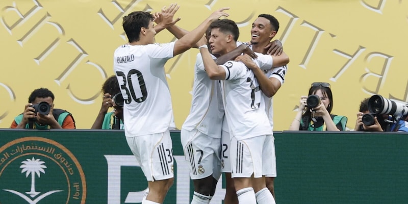Guler risponde a Yildiz, il Real Madrid in 10 schiaccia 3-1 il Pachuca. Prima gioia per Xabi Alonso 3 Guler risponde a Yildiz, il Real Madrid in 10 schiaccia 3-1 il Pachuca. Prima gioia per Xabi Alonso