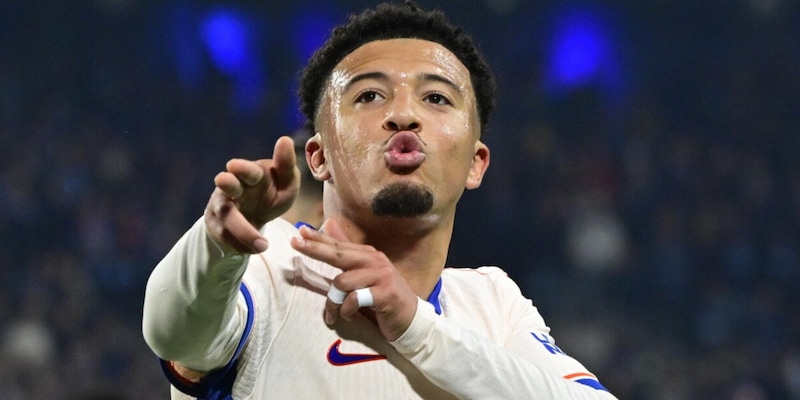 Calciomercato Juve, Sancho al bivio Mourinho: i soldi del Fenerbahce, la Champions bianconera 1 Calciomercato Juve, Sancho al bivio Mourinho: i soldi del Fenerbahce, la Champions bianconera