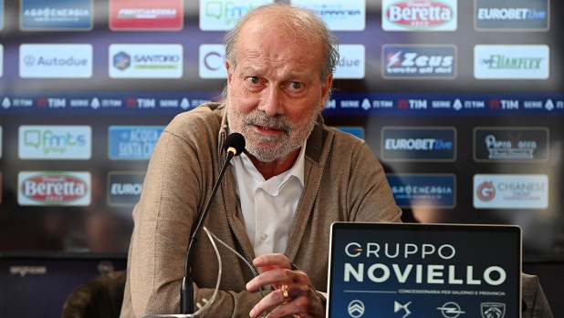 Sabatini: "De Bruyne ideale per i piani di Conte. E Chivu ha meritato l'Inter" 1 Sabatini: "De Bruyne ideale per i piani di Conte. E Chivu ha meritato l'Inter"