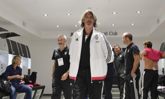 Torricelli: "Ho smesso con il calcio dopo la morte di mia moglie. Sono tornato a fare il falegname" 4 Torricelli: "Ho smesso con il calcio dopo la morte di mia moglie. Sono tornato a fare il falegname"