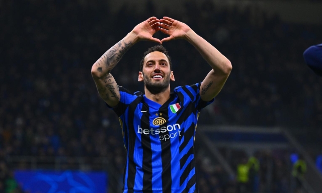Calha piace al Galatasaray, l'Inter lo valuta 40 milioni. E se parte, c'è già un nome nel mirino 4 Calha piace al Galatasaray, l'Inter lo valuta 40 milioni. E se parte, c'è già un nome nel mirino