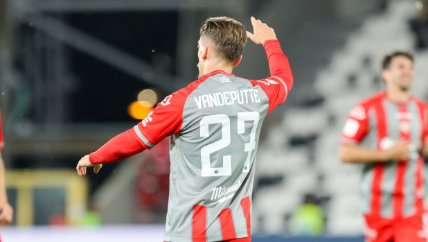Vandeputte assist-man della Cremonese: nelle ultime due stagioni stessi numeri di...Salah 1 Vandeputte assist-man della Cremonese: nelle ultime due stagioni stessi numeri di...Salah