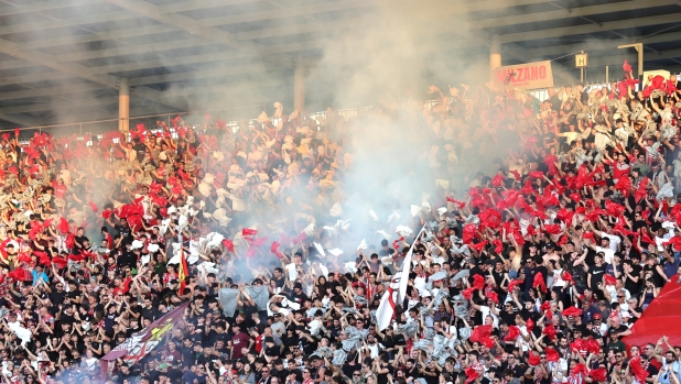 Cremonese in A per la 6ª volta! Da "Mondo" a Simoni, tutti gli eroi promozione 3 Cremonese in A per la 6ª volta! Da "Mondo" a Simoni, tutti gli eroi promozione
