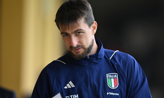 Acerbi replica a Spalletti: "Pretendo rispetto. Non resto dove non sono più voluto davvero" 4 Acerbi replica a Spalletti: "Pretendo rispetto. Non resto dove non sono più voluto davvero"