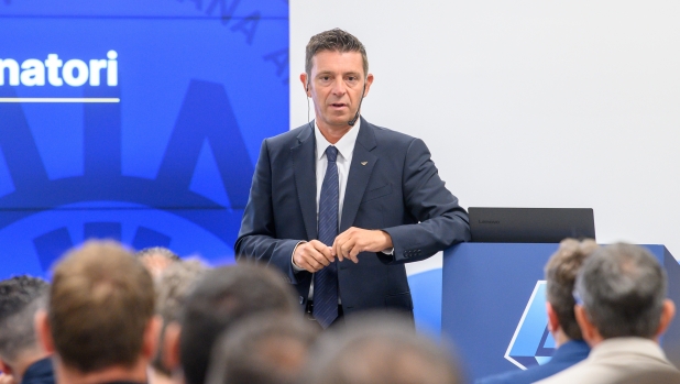 Rocchi: "Sogno che gli arbitri si allenino con i club: voglio che capiscano di calcio" 2 Rocchi: "Sogno che gli arbitri si allenino con i club: voglio che capiscano di calcio"