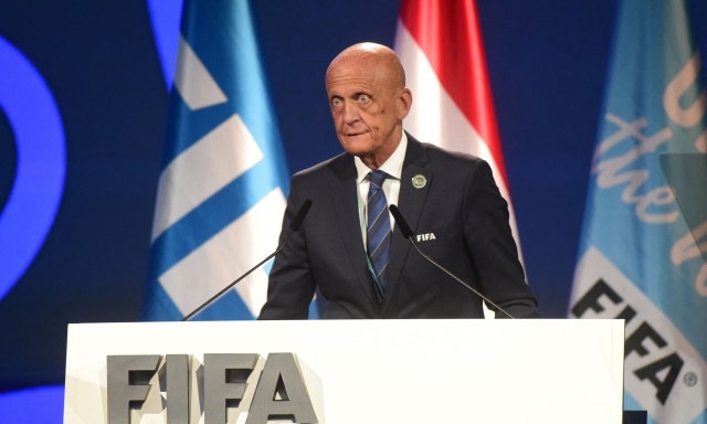 Collina: "I miei gialli famosi, le nuove regole, le bodycam. Quando persi i capelli mi dissero..." 3 Collina: "I miei gialli famosi, le nuove regole, le bodycam. Quando persi i capelli mi dissero..."