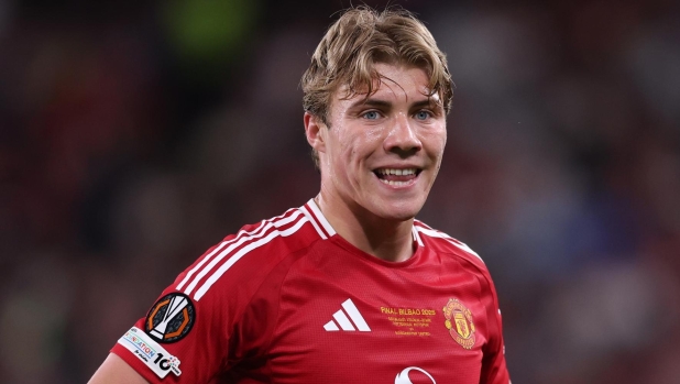 Hojlund allontana l'Inter: "L'anno prossimo mi aspetto di giocare per il Manchester United" 1 Hojlund allontana l'Inter: "L'anno prossimo mi aspetto di giocare per il Manchester United"