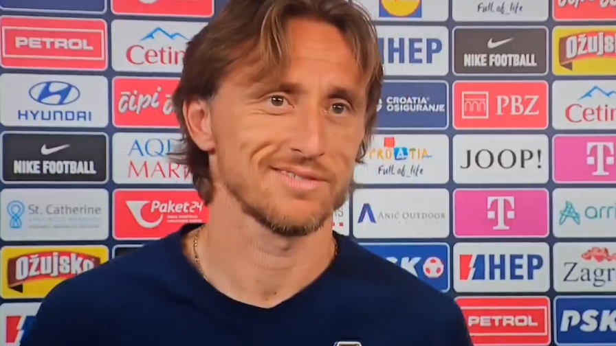 Modric se la ride: Milan? Lui reagisce così... 3 Modric se la ride: Milan? Lui reagisce così...