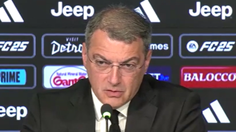 Juventus, Comolli: "Vlahovic è un top player, però..." 3 Juventus, Comolli: "Vlahovic è un top player, però..."