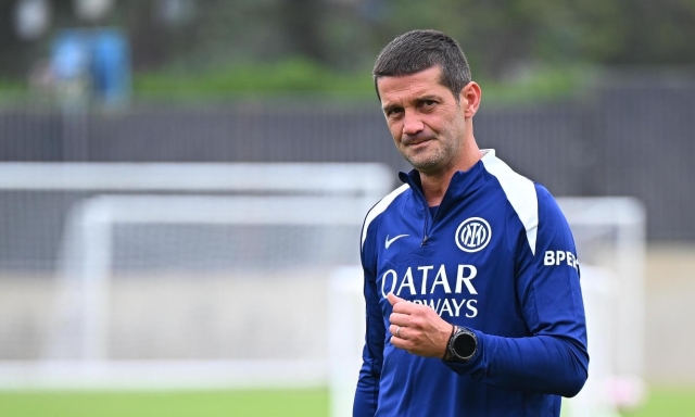 Chivu non rivoluziona l'Inter: confermato il 3-5-2 di Inzaghi, ma davanti c'è Esposito 2 Chivu non rivoluziona l'Inter: confermato il 3-5-2 di Inzaghi, ma davanti c'è Esposito