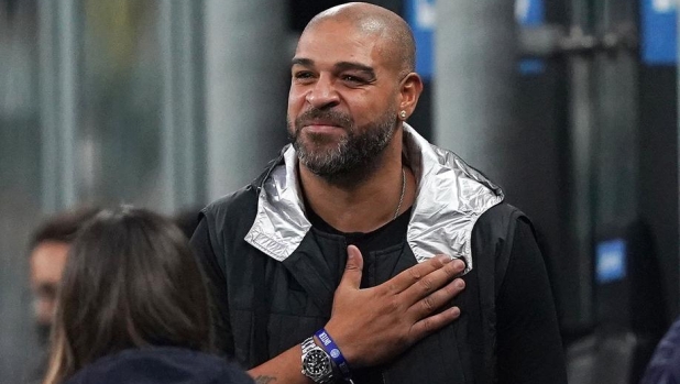 Adriano: "Morto mio padre non avevo più la testa. All'Inter incontrai tre fratelli" 1 Adriano: "Morto mio padre non avevo più la testa. All'Inter incontrai tre fratelli"