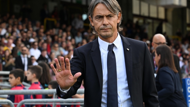 Il Palermo ha un nuovo allenatore: Pippo Inzaghi ha firmato un pluriennale 4 Il Palermo ha un nuovo allenatore: Pippo Inzaghi ha firmato un pluriennale
