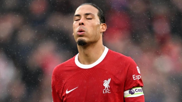 Van Dijk sospira: "De Bruyne? Contento che non giochi più nel City l'anno prossimo" 4 Van Dijk sospira: "De Bruyne? Contento che non giochi più nel City l'anno prossimo"