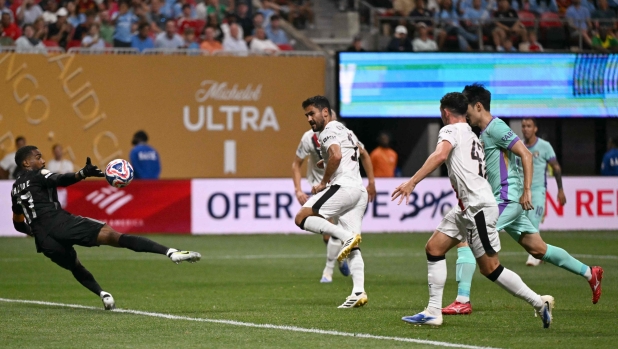 City a valanga, e sorride anche la Juve: il 6-0 di Pep all'Al Ain manda Tudor agli ottavi 4 City a valanga, e sorride anche la Juve: il 6-0 di Pep all'Al Ain manda Tudor agli ottavi