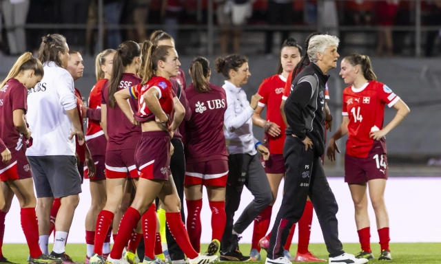 Alisha Lehmann, che vergogna. La Svizzera perde 7-1 con l'U15 maschile del Lucerna. E qualcuno fa la spia 4 Alisha Lehmann, che vergogna. La Svizzera perde 7-1 con l'U15 maschile del Lucerna. E qualcuno fa la spia