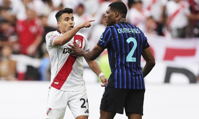 Dumfries-Acuna, che rissa nel finale. Il motivo? Risale al Mondiale in Qatar... 3 Dumfries-Acuna, che rissa nel finale. Il motivo? Risale al Mondiale in Qatar...